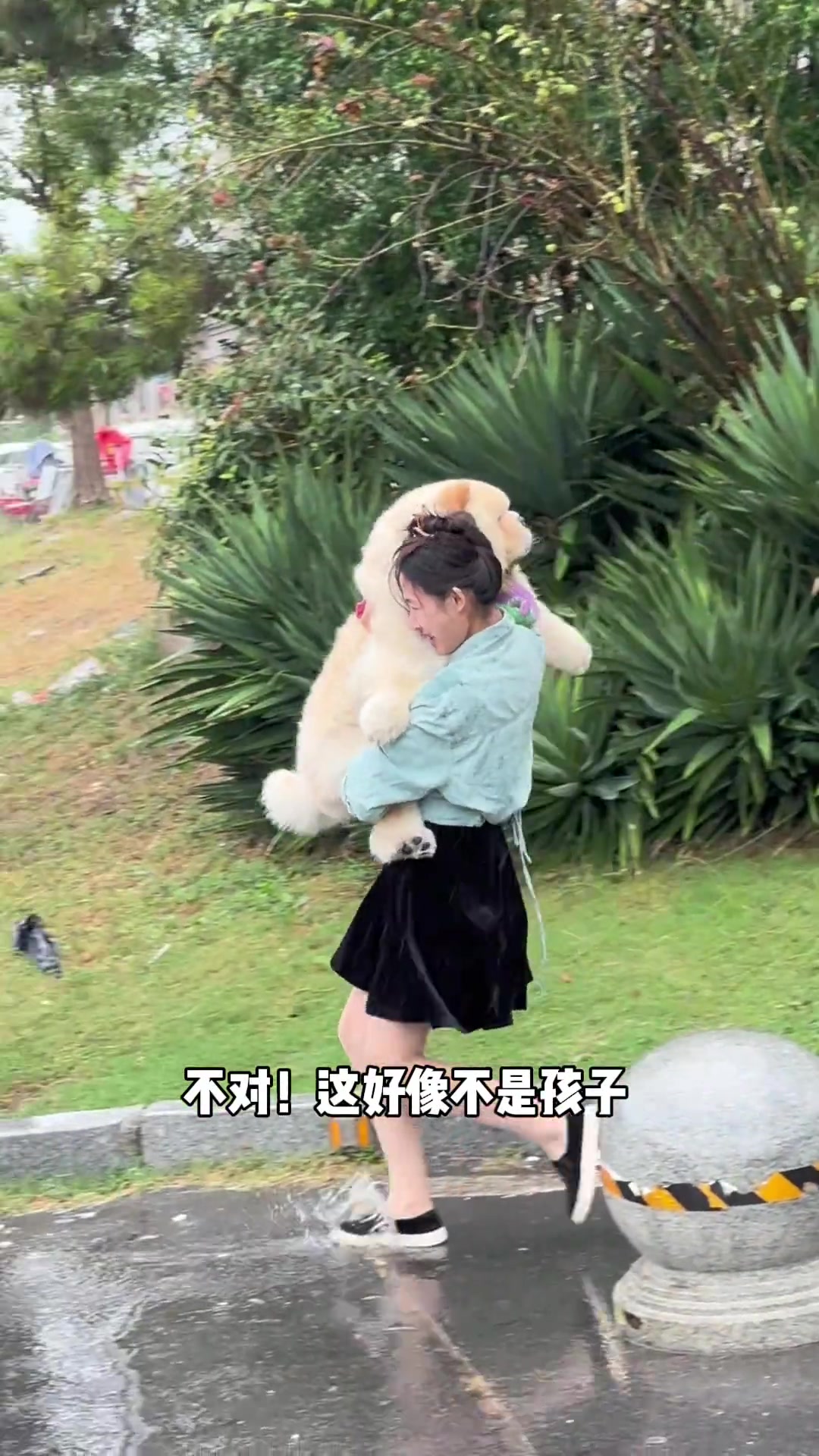 这就是平时你拧不开瓶盖的女朋友