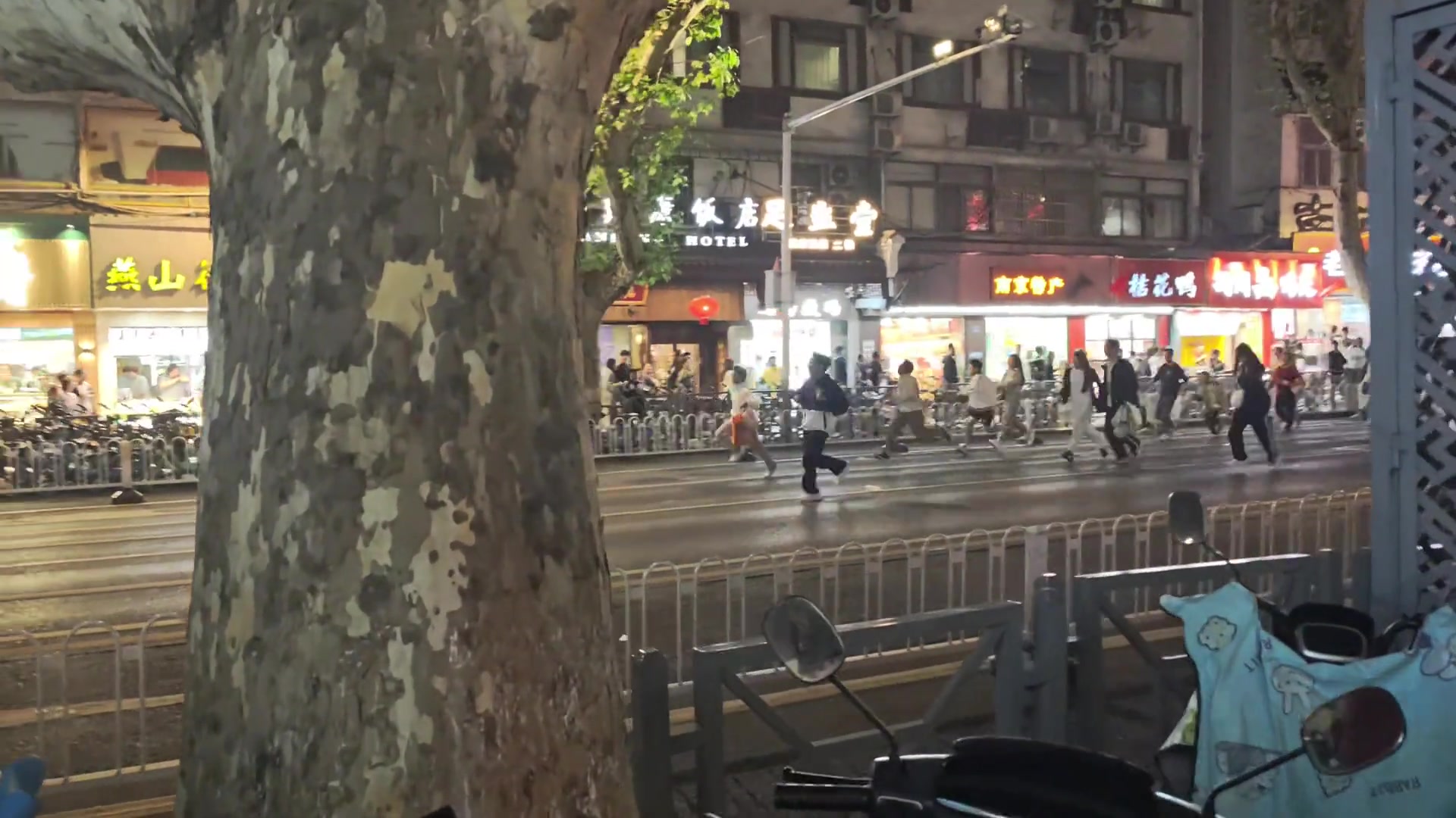惊呆了！南京这么多人啊