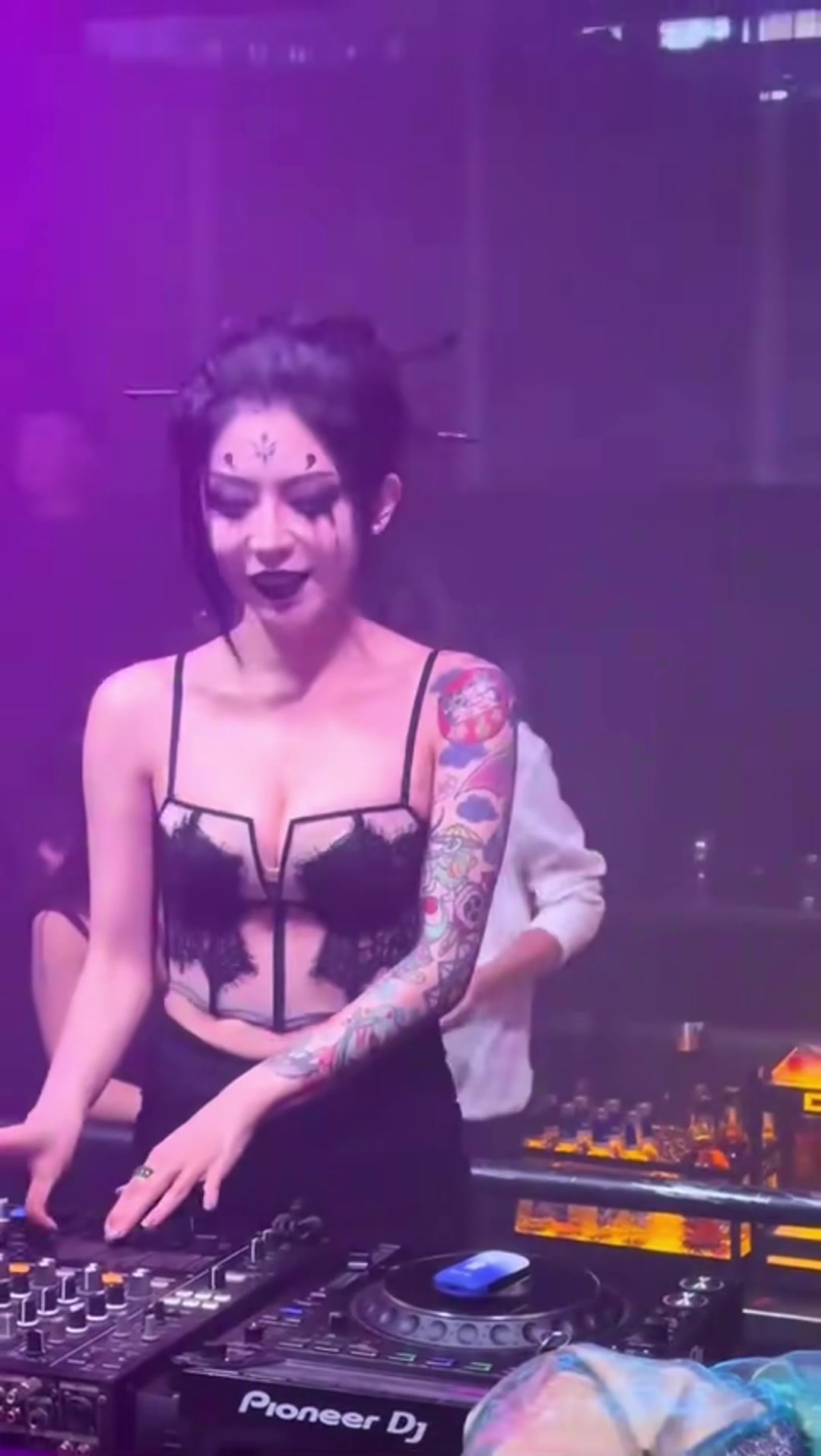 这就是四妹练的金丹吗！猴哥怎么忍住不看的！