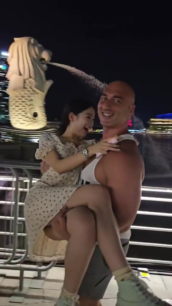 这么好的素材，这个摄影师是新手么