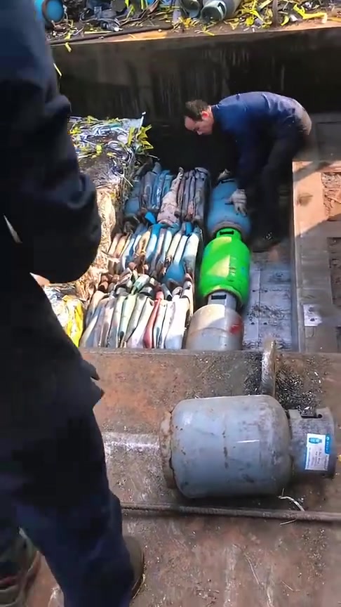 这个工作有点危险