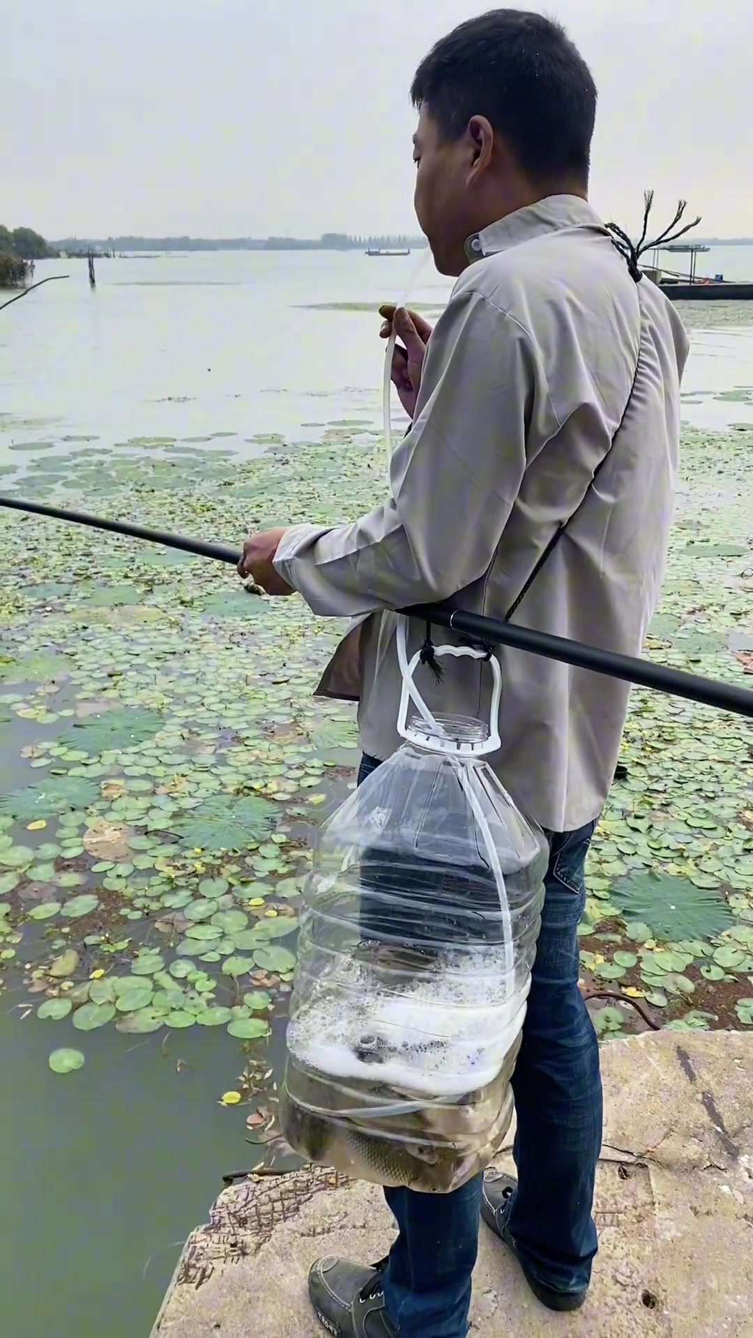 用了这个办法再也不怕鱼儿没有氧气了