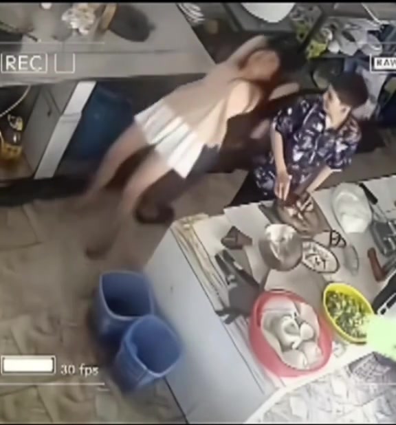 要你何用这都不能把她翻过来！！