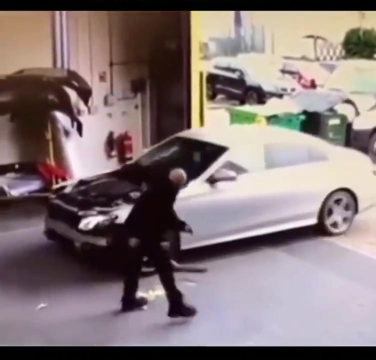 大爷我知道有祸不单行这个词，没想今天在我身上验证