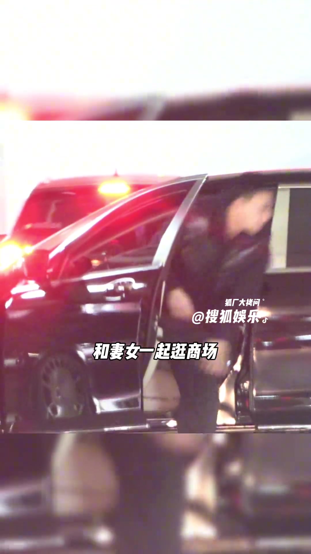 原来释小龙有这样一个年轻貌美的老婆和这么一个活泼开朗的女儿！