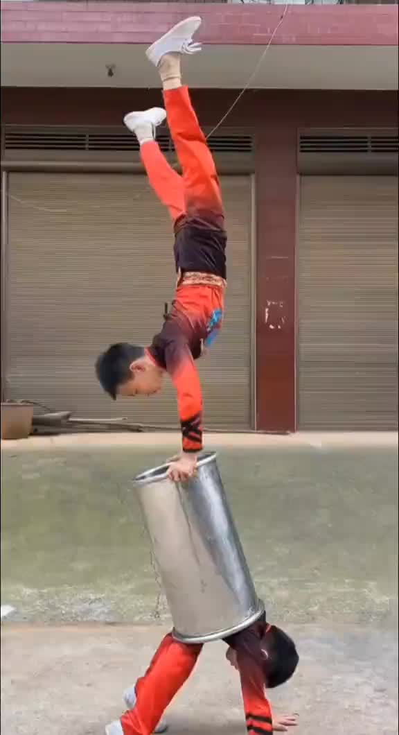 高难度动作请勿模仿
