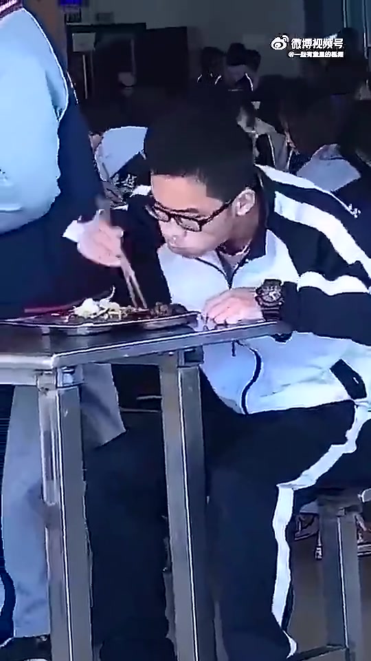 心酸成功路，河北衡水中学的学生