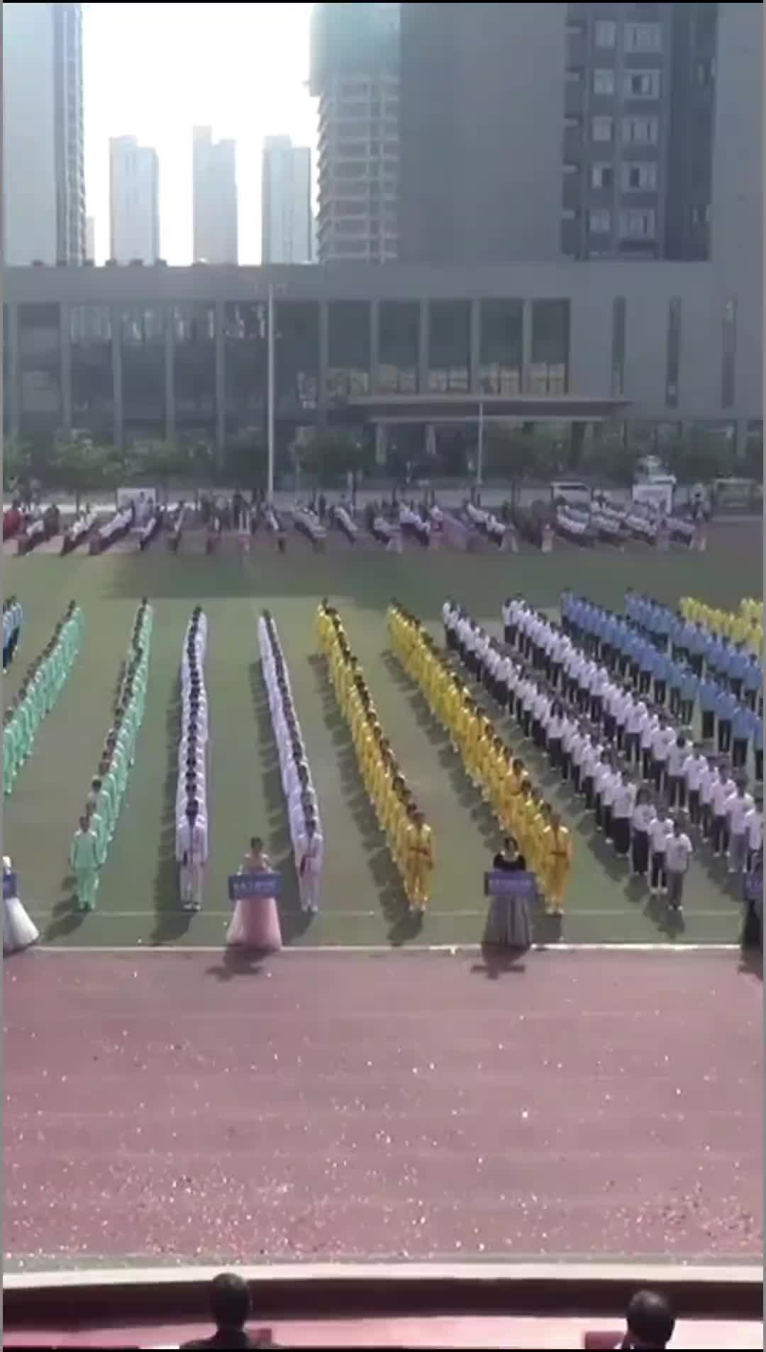 校运会上的显眼包