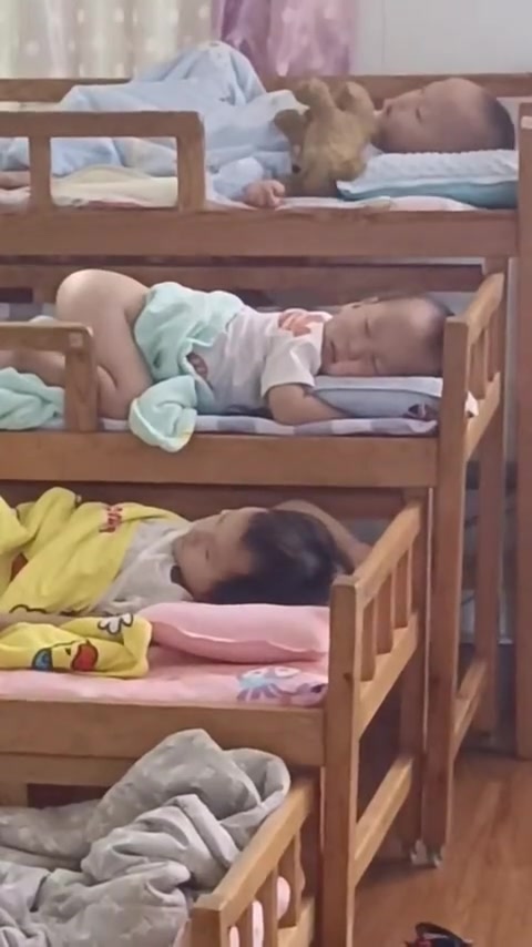 这宝宝是蜡笔小新原型吗