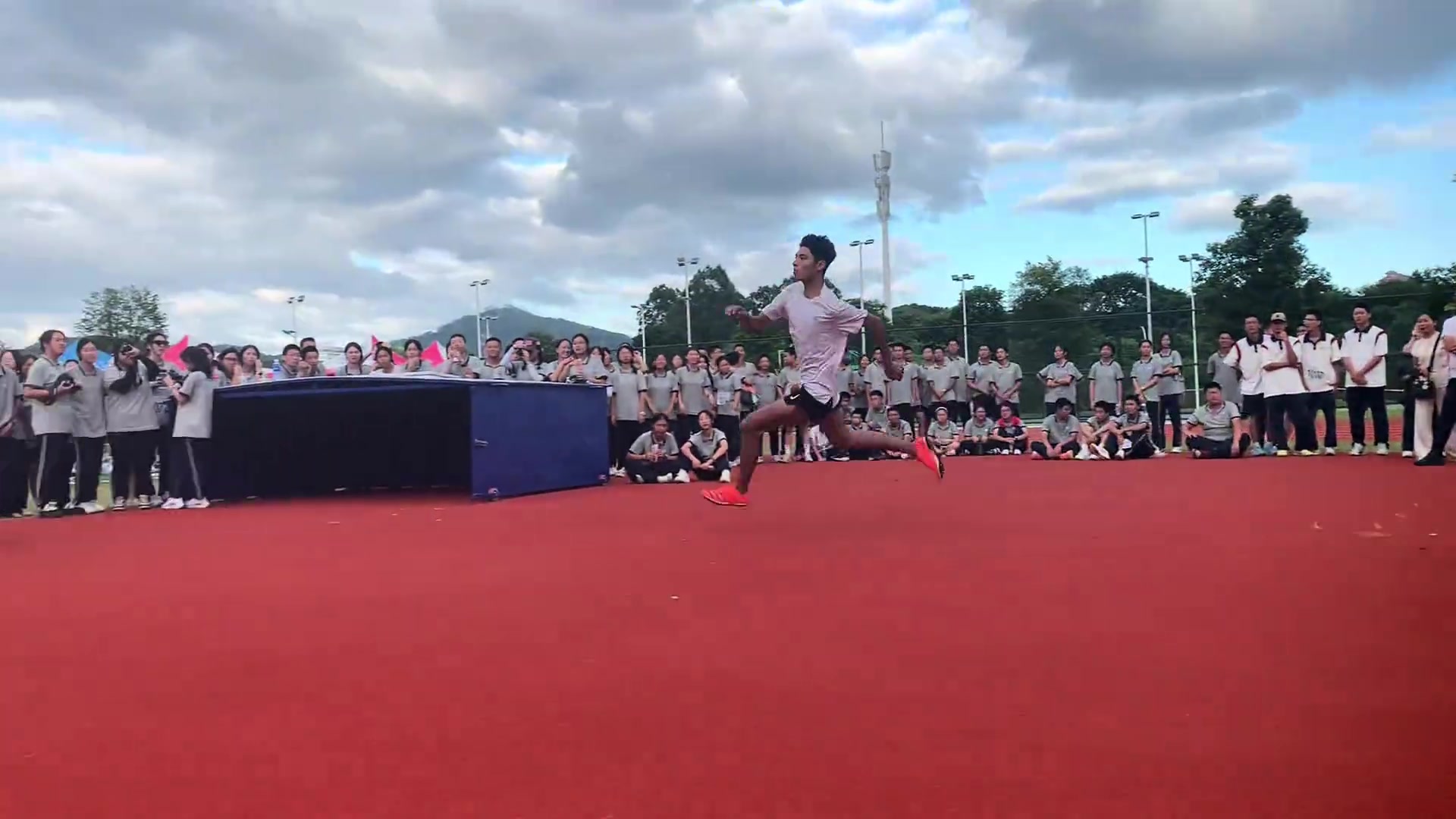 不是哥们你真会啊！