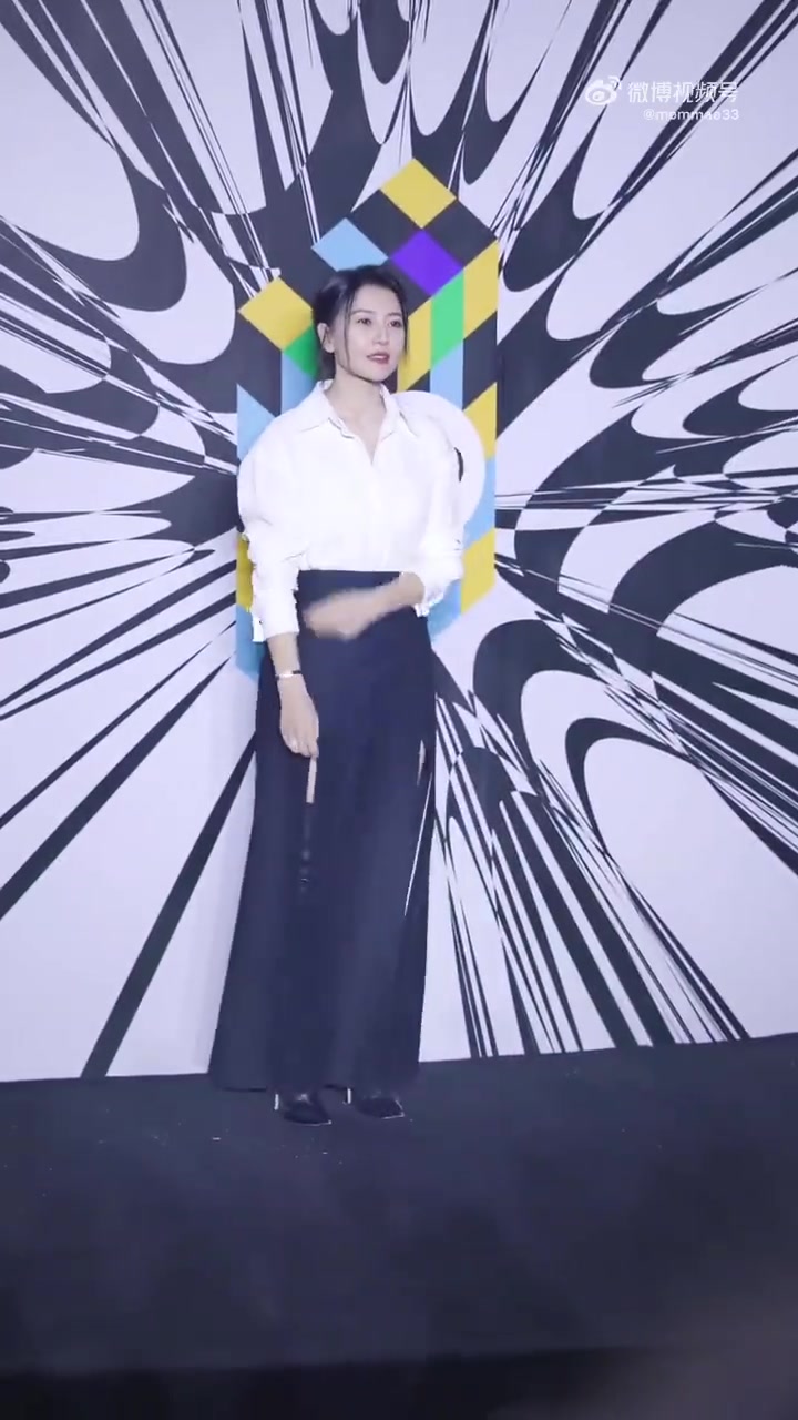 高圆圆美找不到任何的形容来形容