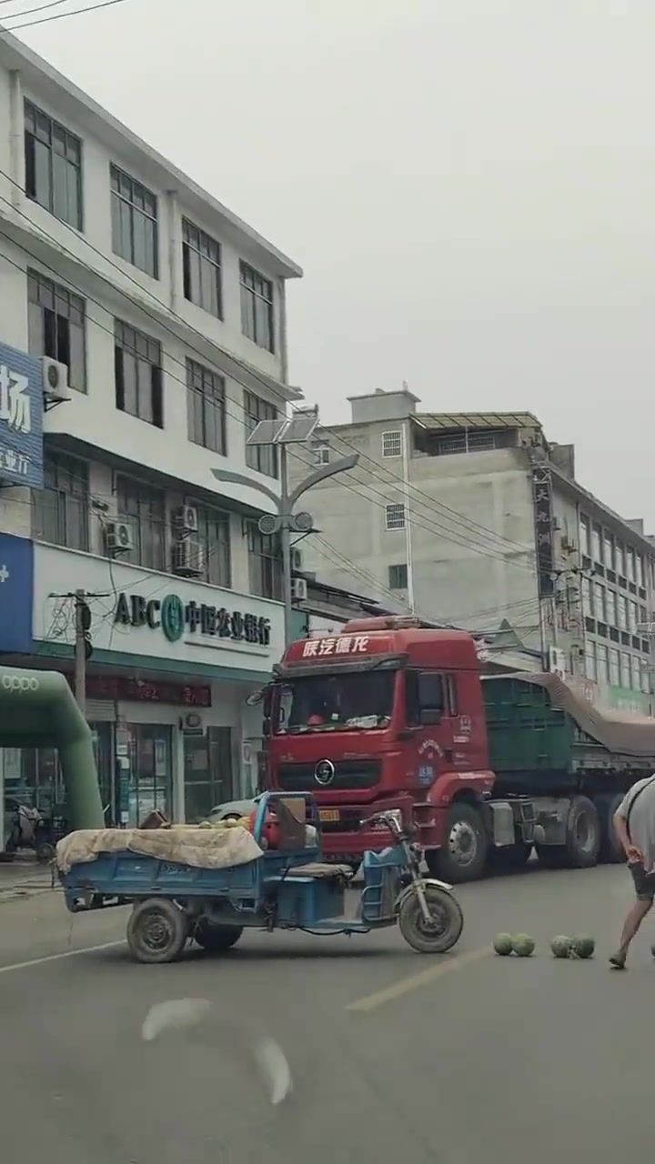 这种营销方式卖西瓜有点不可取啊
