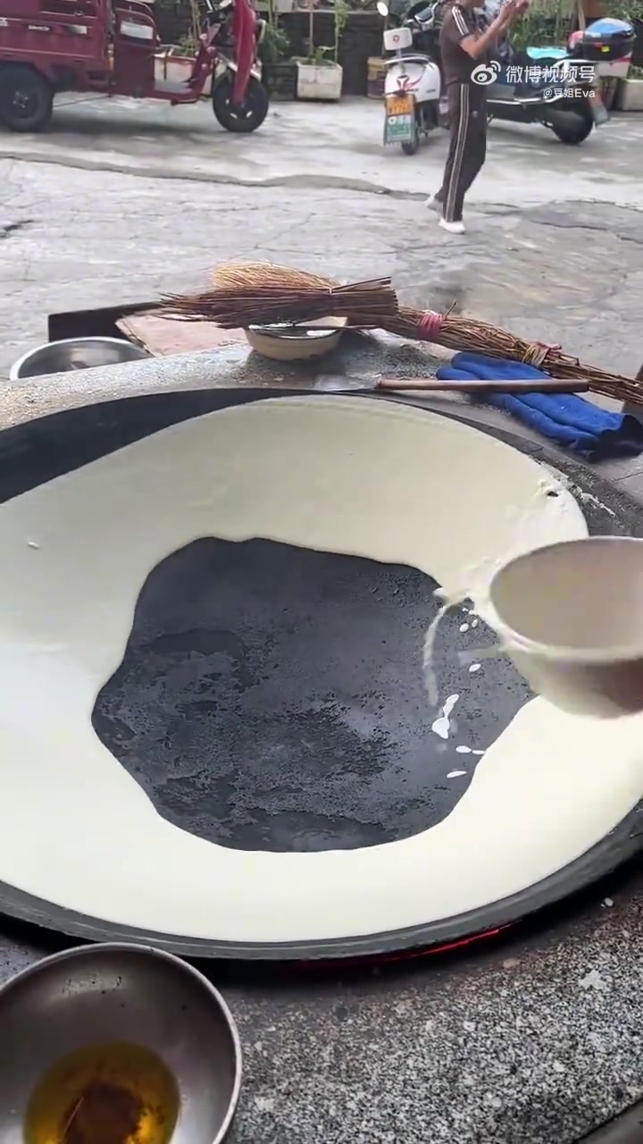 这不得粘一层锅灰