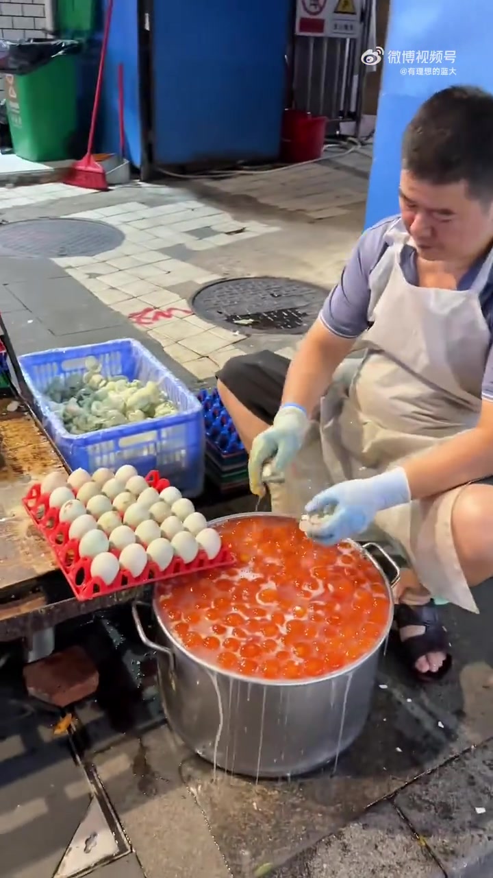 包粽子只要蛋黄，那蛋清浪费了呀
