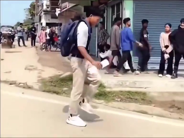 别人在空中滑步，你在做康复