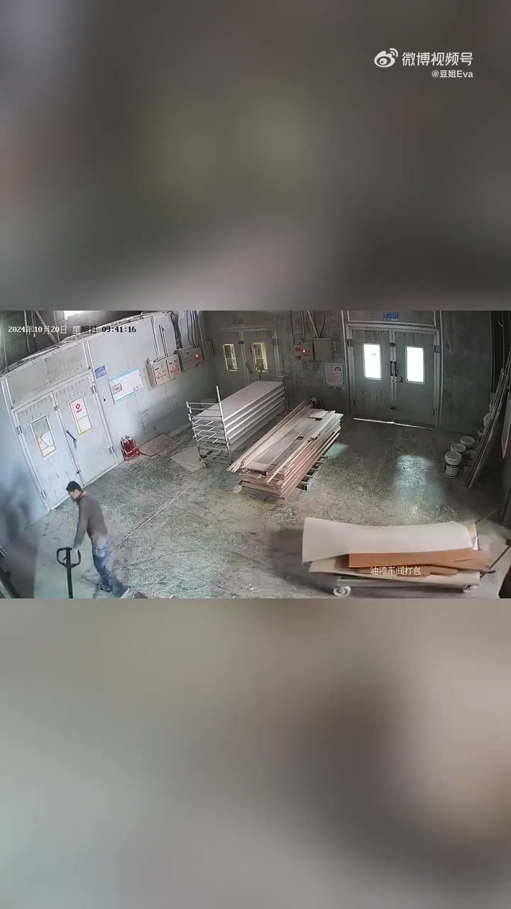 一分钟内成功灭火，如此教科书式操作，值得学习