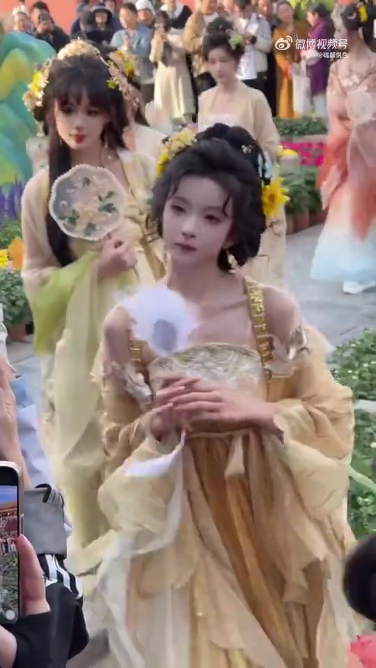 原来古代的后宫佳丽3000是这个意思！