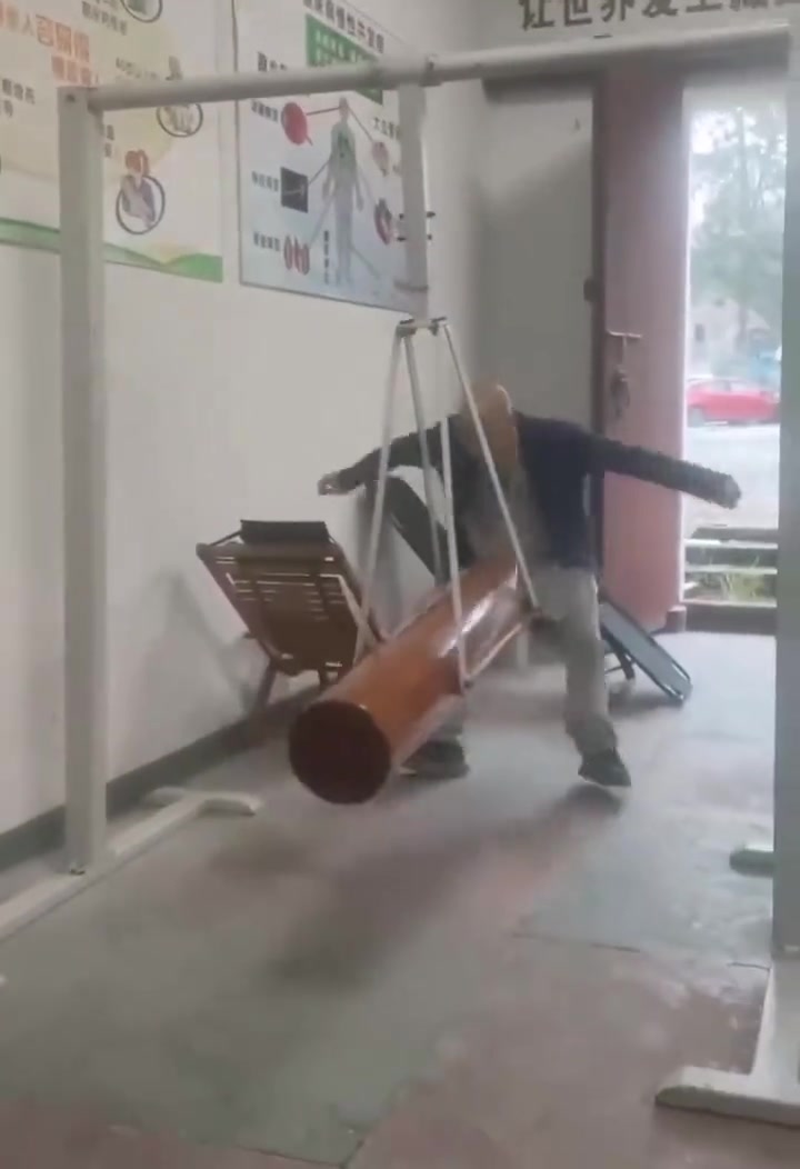 大爷要整起活也是相当恐怖的！