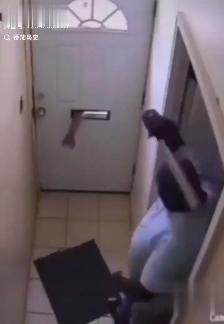 这一下是打到汤姆猫了吗