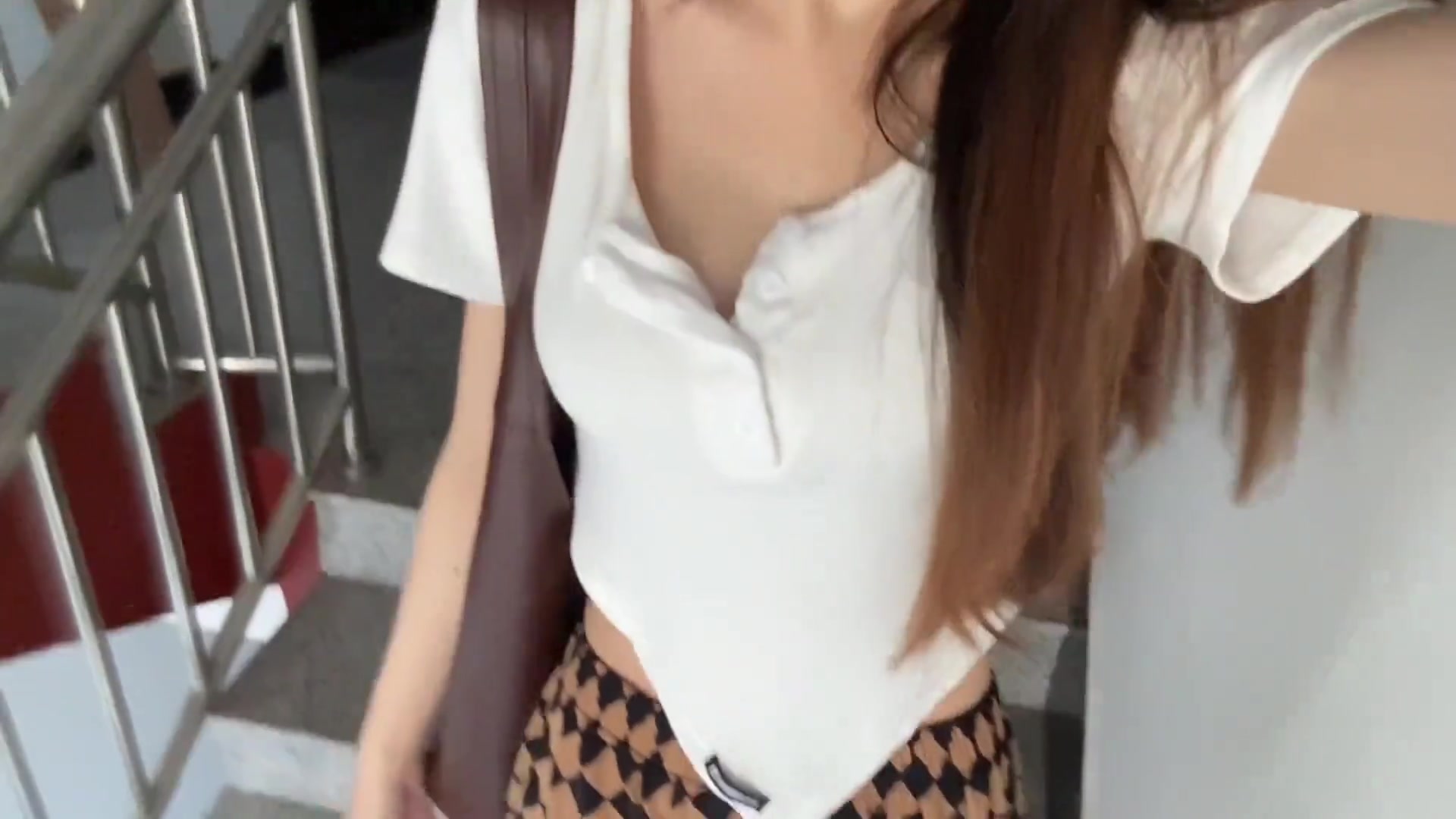 这腰这是谁！这是谁放我手机里的！