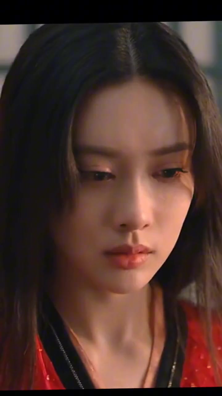 就这样看着你看着你目不转睛！！