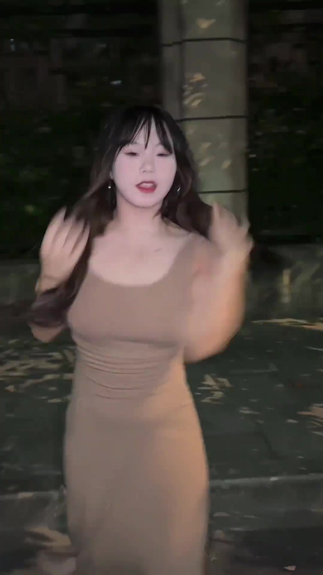 这就是微胖女生的反差吗