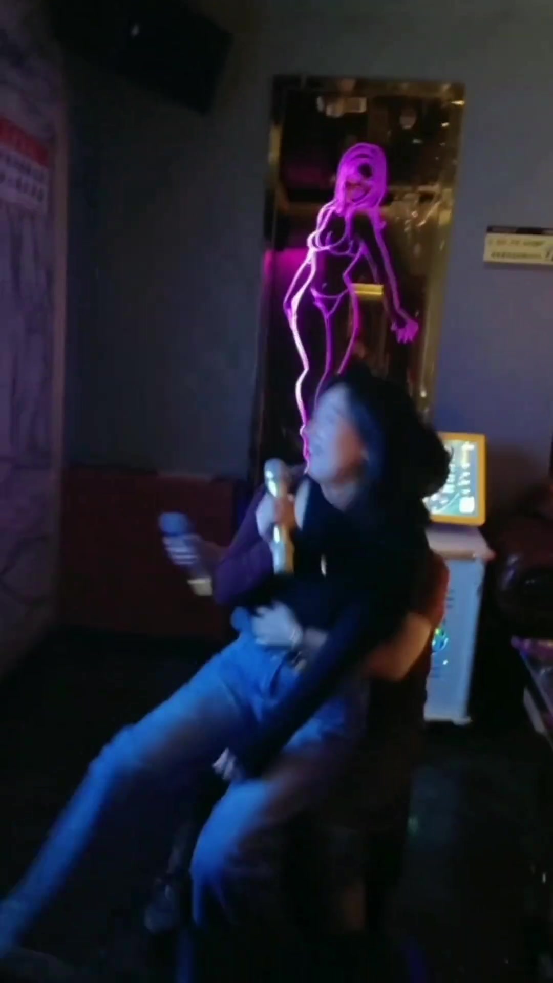 高级诱惑，不经意随手而为