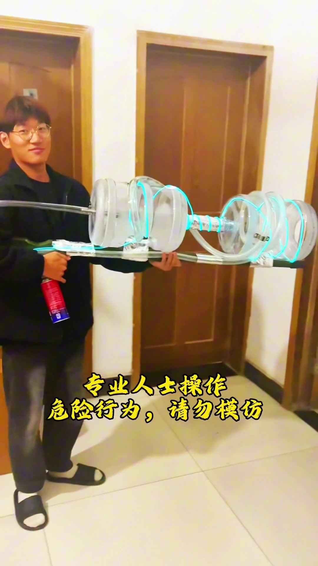 网友自制脉冲点火器，这视觉效果搭上配音绝了