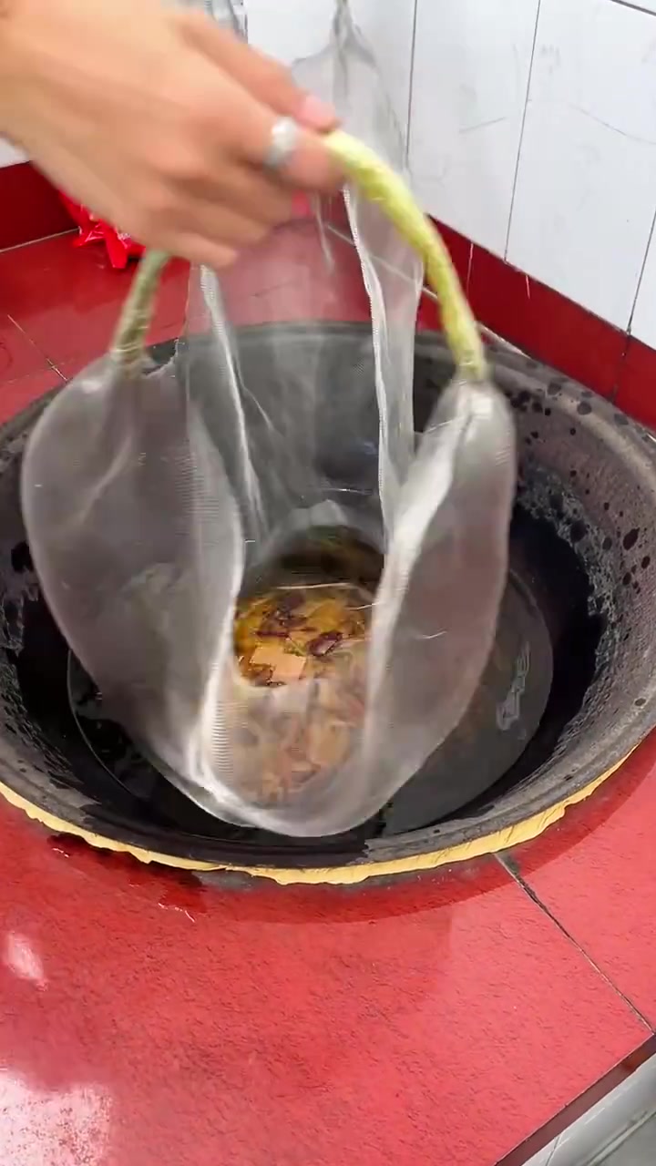 虾片下锅的那刻，我震惊了