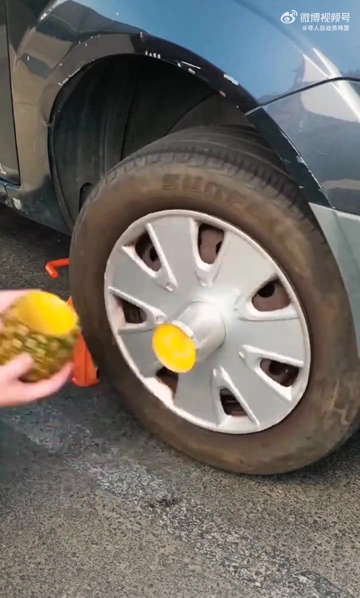 外国小哥精湛手艺打造盾牌