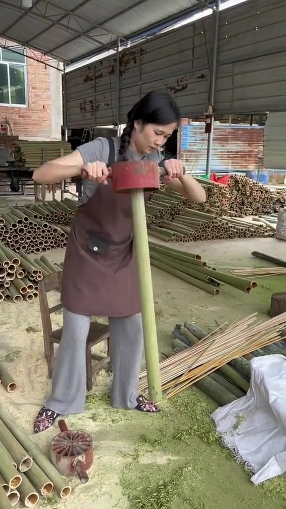 这是什么竹子啊，这一节这么长呀