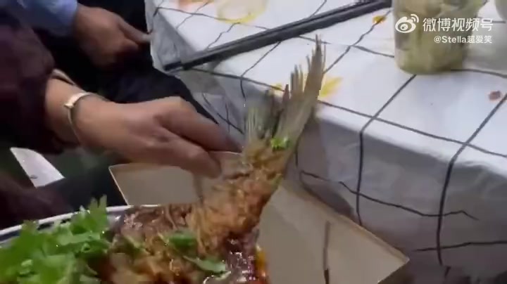 这种做法在我们这里要被人在背后议论一辈子！！！