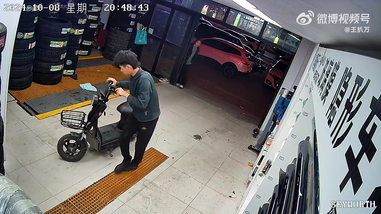 技术不好就不要买五菱了！默认五菱都是高手