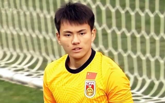 国足未来国门：21岁中超当红新星再次表态：会考虑留洋！