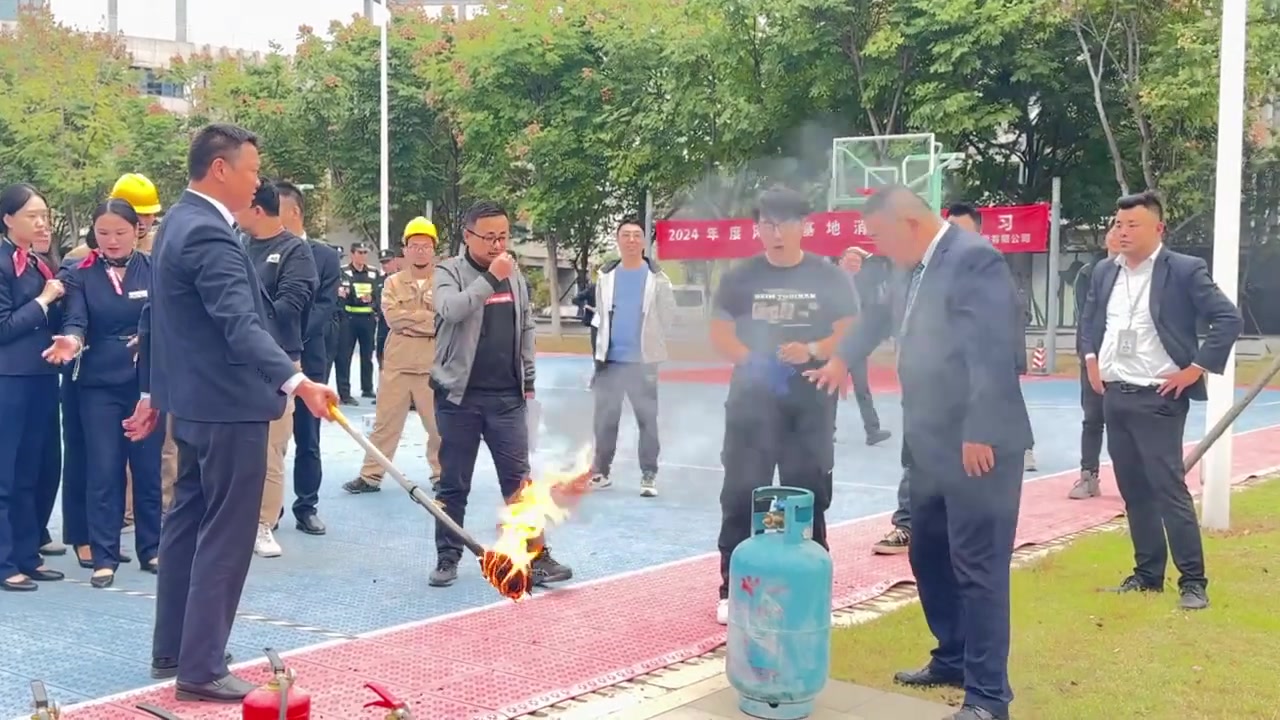 这消防演习差点给变成事故现场了