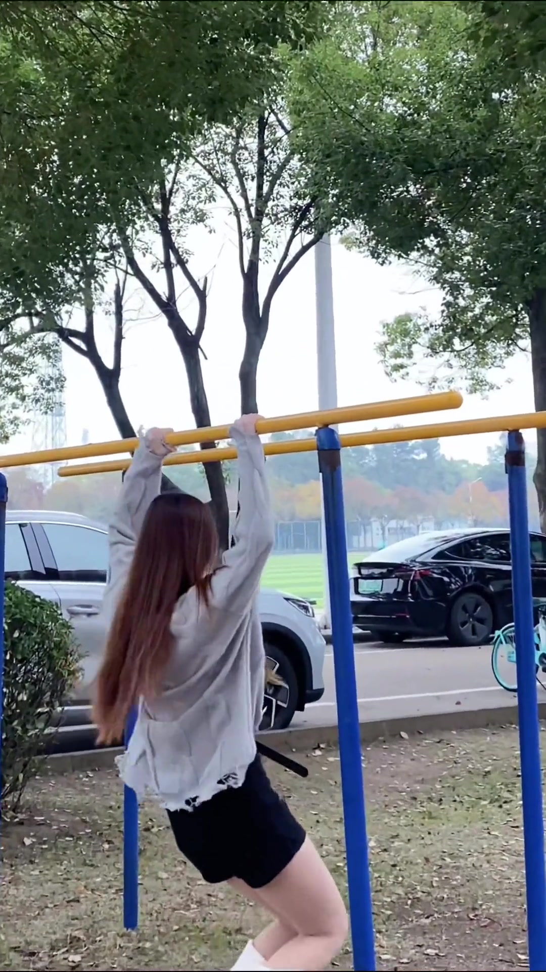 美女：好听吗好听就是好头！哈哈哈