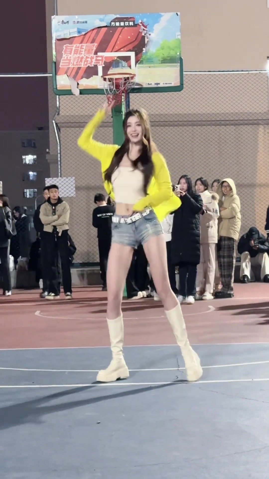 这个女孩子才是顶美！是真抗冻呀