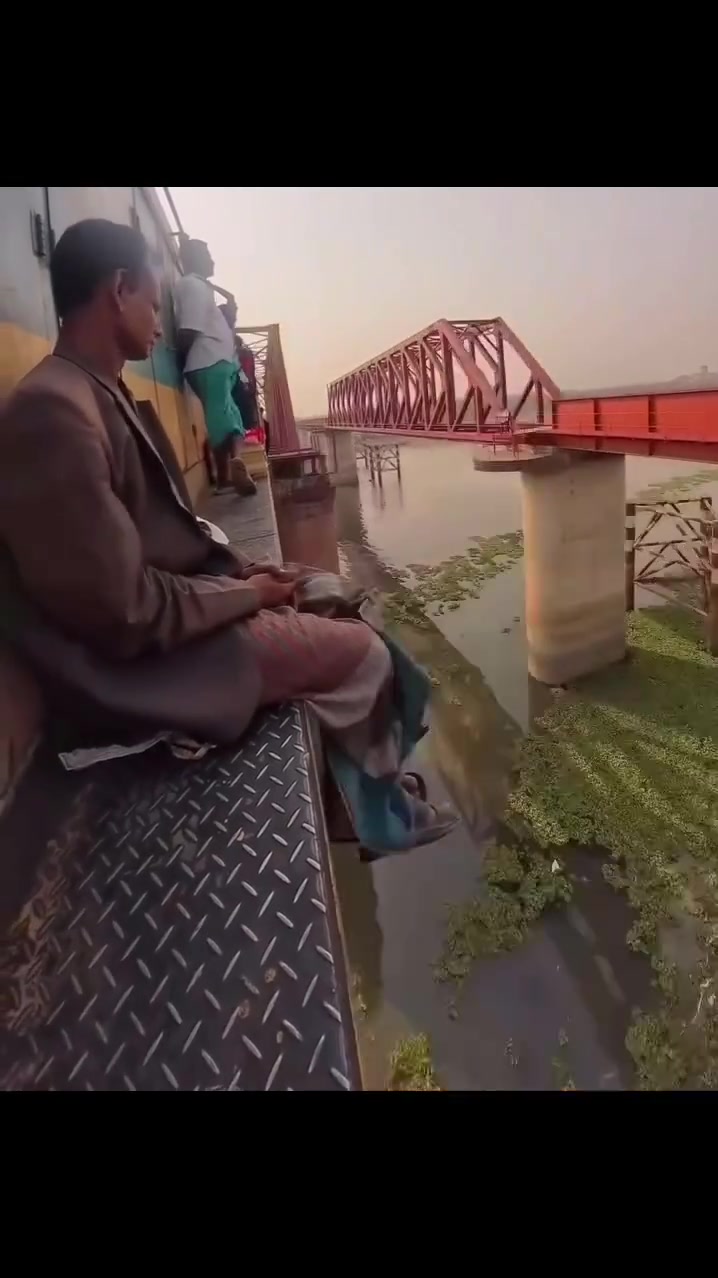 坐火车这块，我就服三哥啊