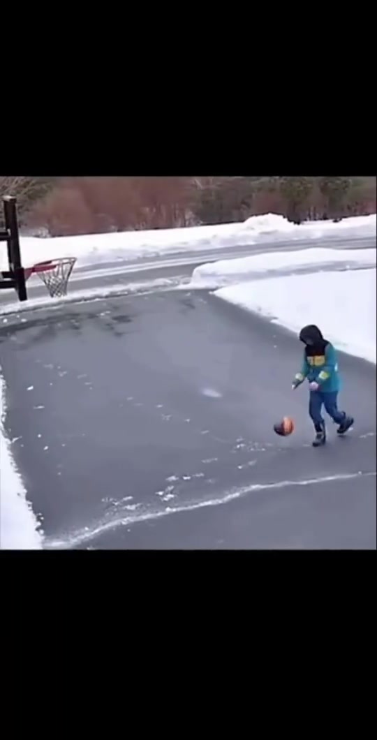 扫半天雪，就玩一下