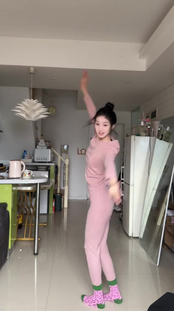 美女跳古典舞冬季限定套装