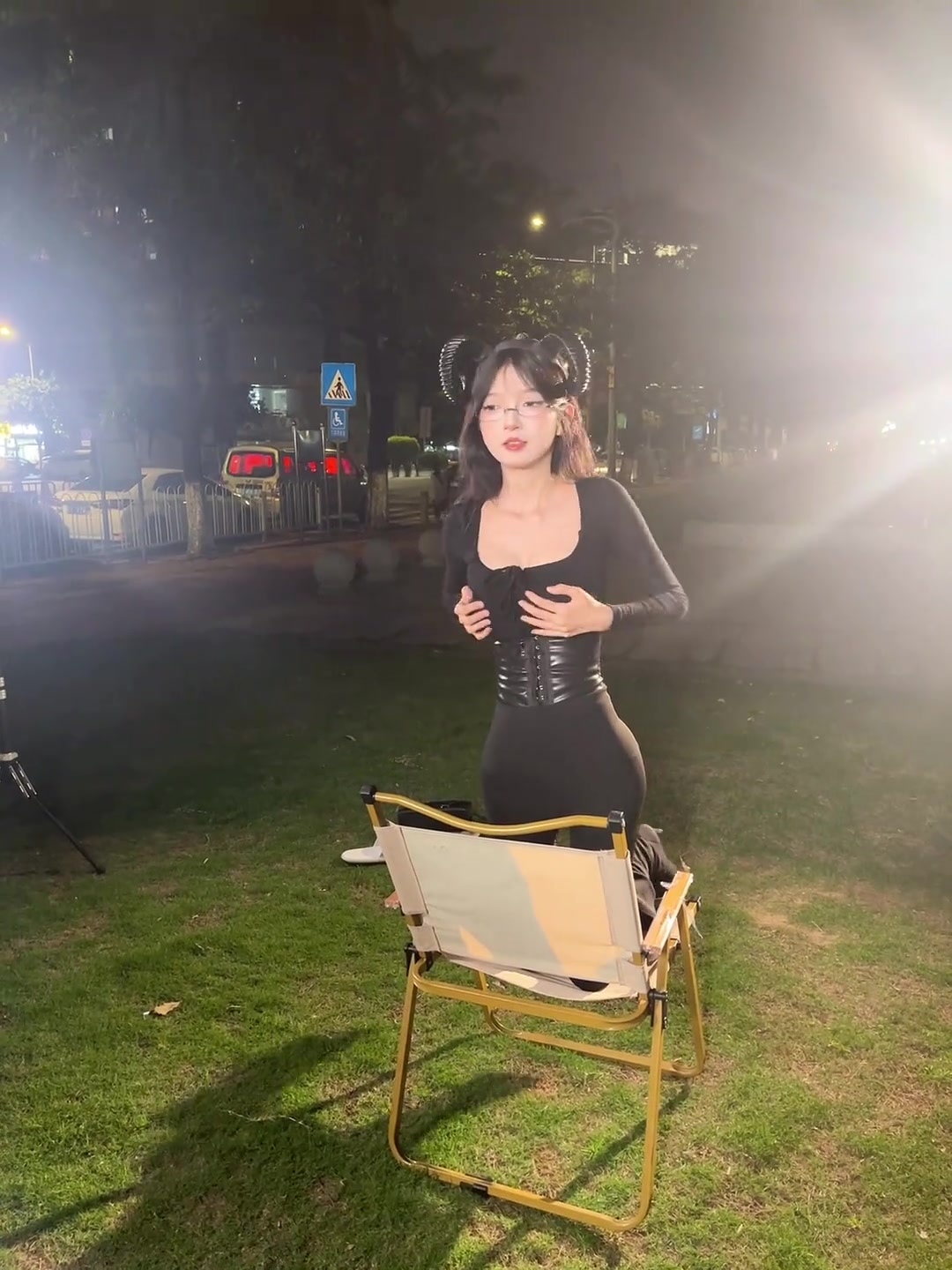 看来小姐姐夹带私货啊