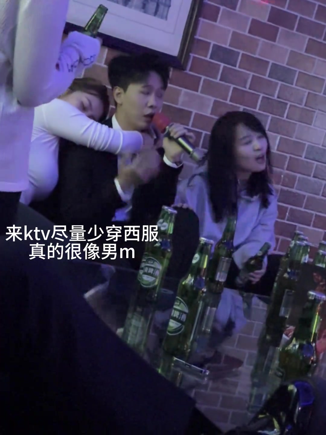 哦明白了！这嗓音是别小姐姐勒出来的啊
