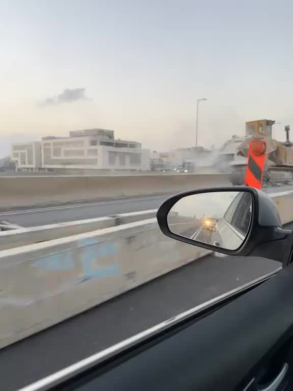 现在是什么机器都要抢挖机的活！