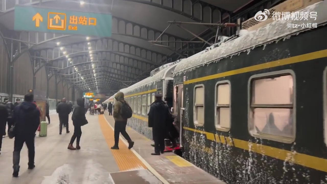 雪国列车佳木斯到哈尔滨，冷，像《人在囧途》火车
