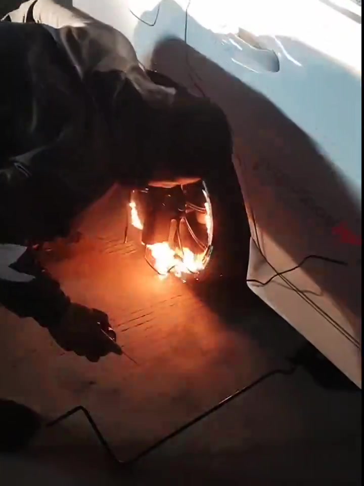 这是在拿客户的车在做实验