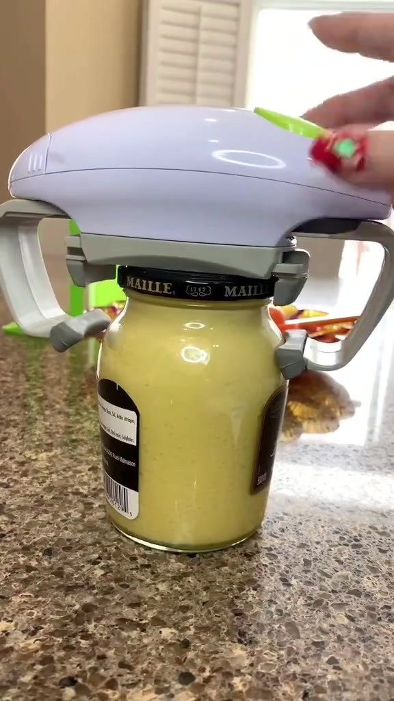 这个自动开瓶器不错