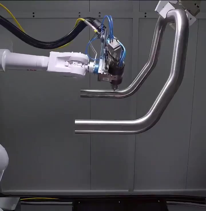 六轴光纤激光加工中心