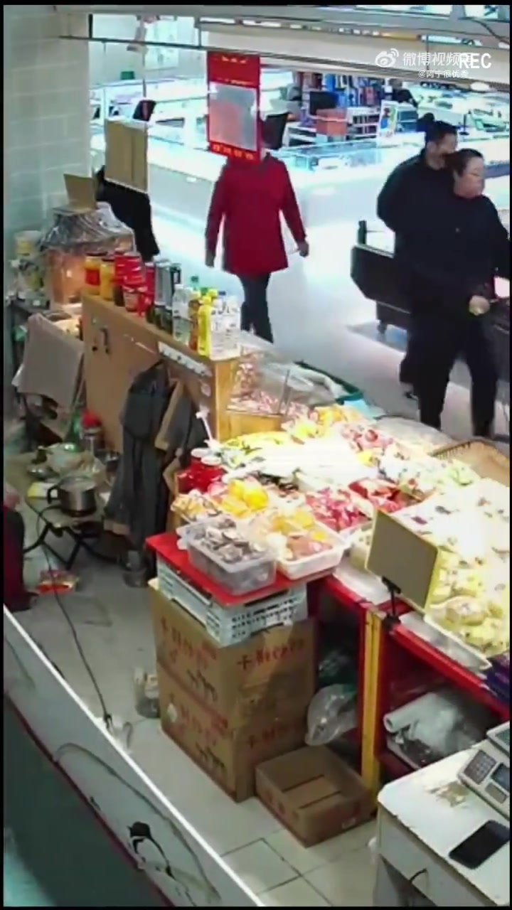 这不是明着偷嘛！怎么好意思的