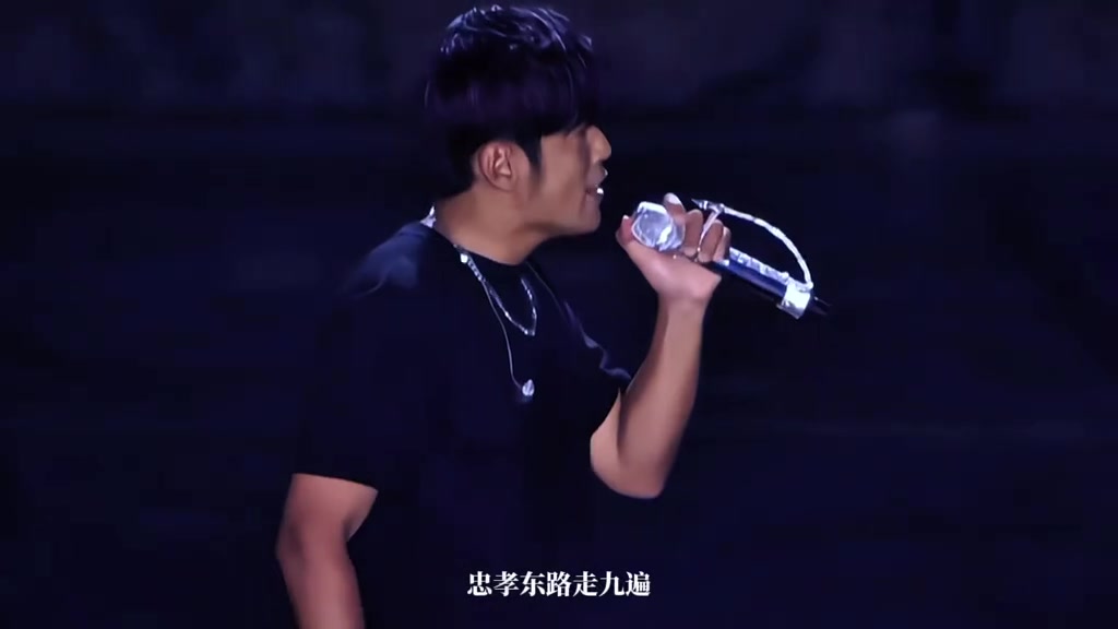 杰伦又不知不觉把一首老歌唱红了