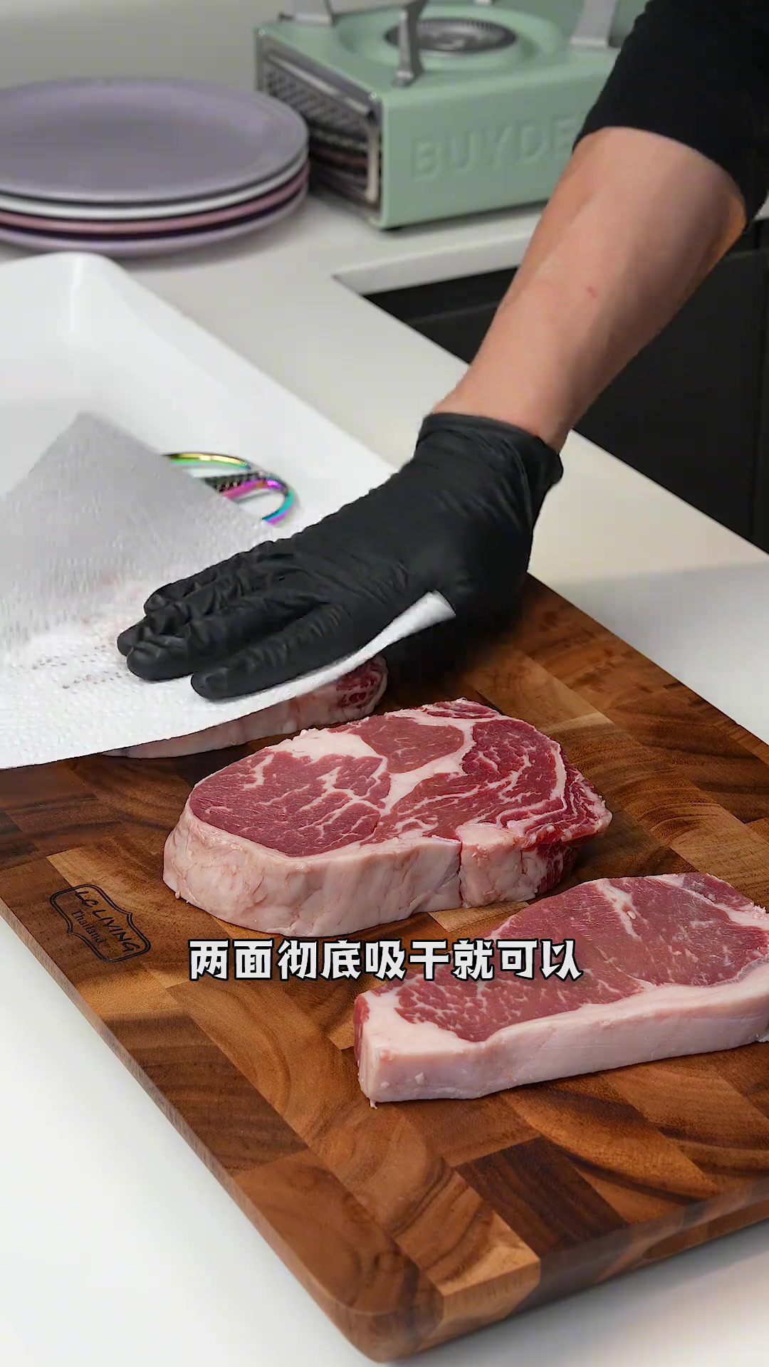 正确煎牛排的秘诀，保姆级教程，赶紧学起来！